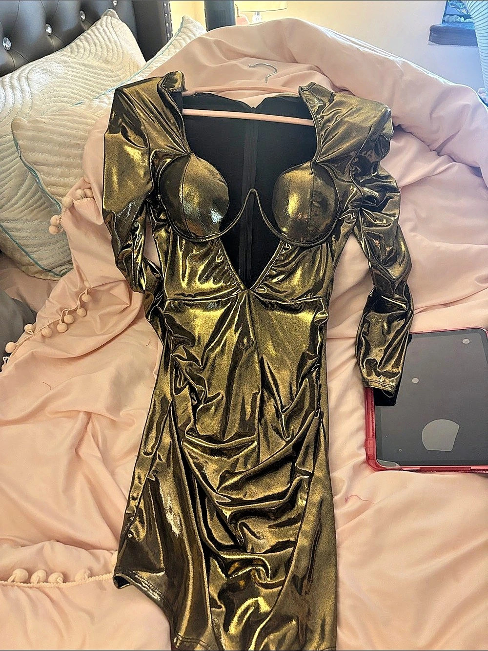 Metallic Gold Dress Black (Brand new)